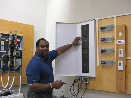 Senior Trainer Wes Sisco instructs students on essential design fundamentals and offers hands-on training for installation and troubleshooting techniques.